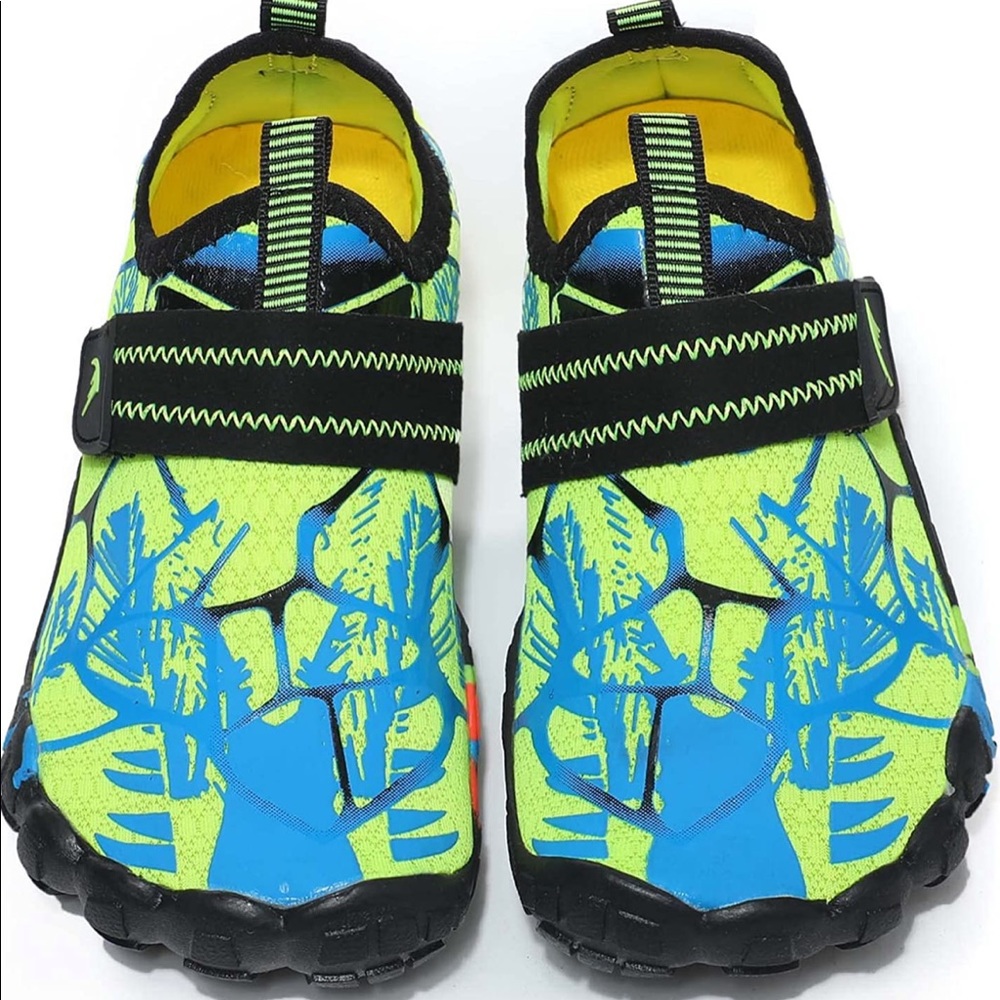 QuickShark 🦈 Kid’s Water Shoes
